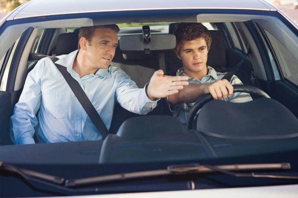 faltas leves examen practico de coche